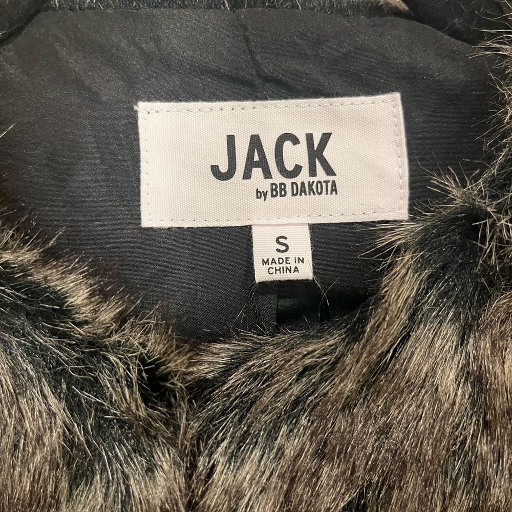 Fur jacket - Picture 2 of 3